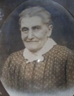 Maria Lister Downes wife of John Downes of Chestnut Grove Farm. Photograph courtesy of Joan Barnard
