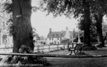 Queens Square, Attleborough. Postcard BCV
