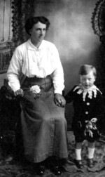 Alice Leech née Key with her son Percy born 1915. Courtesy Dennis Leech